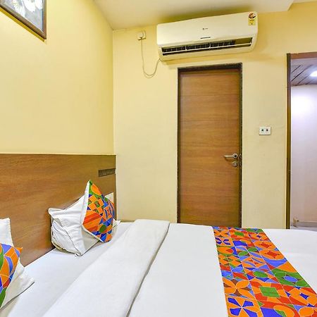 Fabhotel Rb Residency Σουράτ Εξωτερικό φωτογραφία