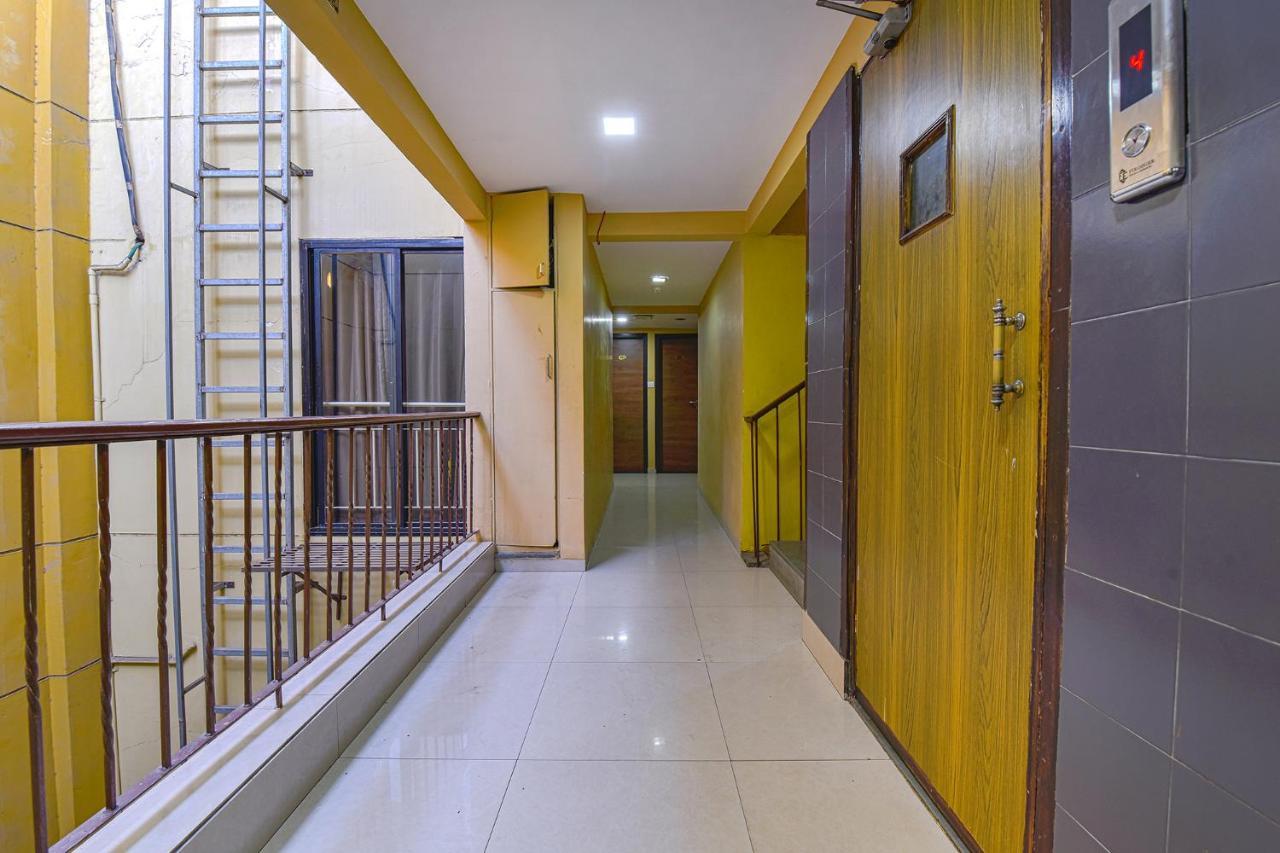 Fabhotel Rb Residency Σουράτ Εξωτερικό φωτογραφία