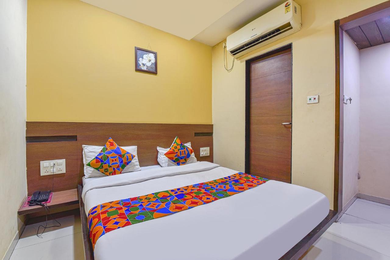 Fabhotel Rb Residency Σουράτ Εξωτερικό φωτογραφία