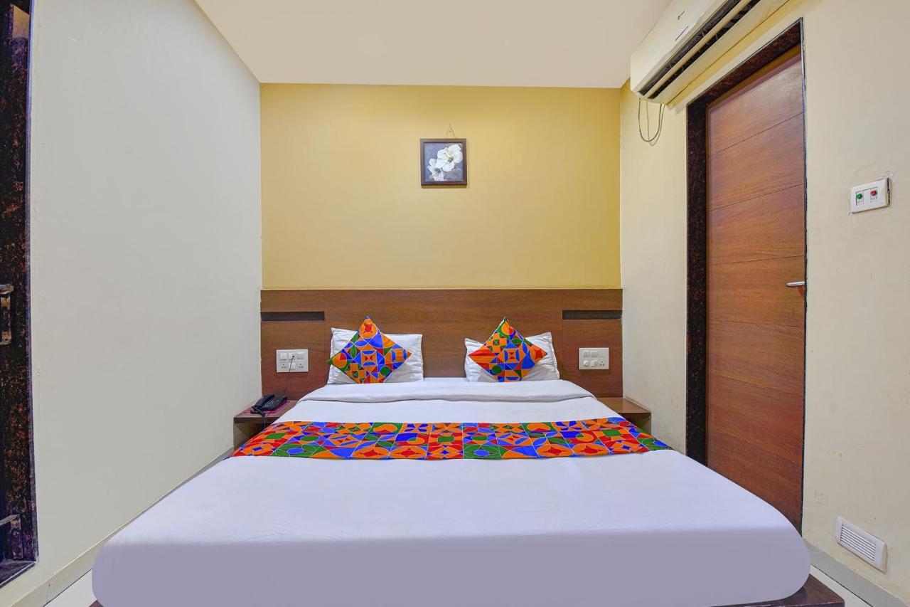Fabhotel Rb Residency Σουράτ Εξωτερικό φωτογραφία